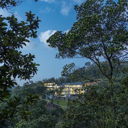 Hostess Thekkady Hotel Exterior photo