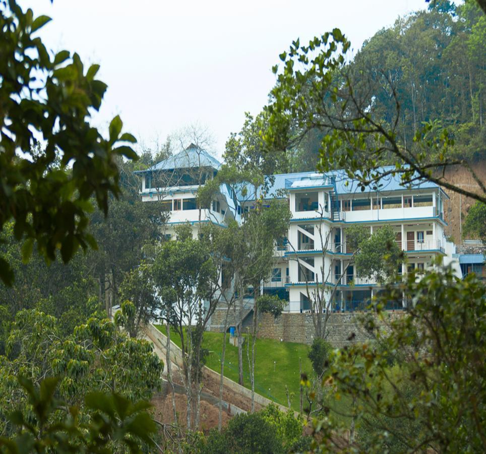 Hostess Thekkady Hotel Exterior photo